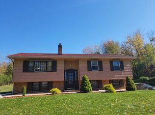 9 Anthony Dr, Wappingers Falls, NY 12590