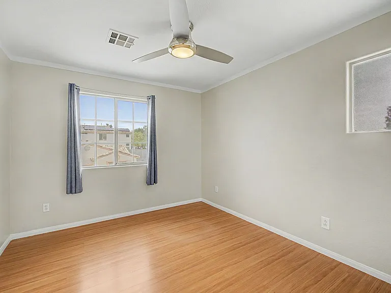 7928 Horn Beam Ct — Photo 18