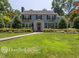 27 Bonnie Heights Rd, Manhasset, NY 11030