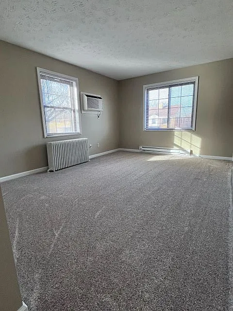 1 bed, 650 sqft, $900 — Photo 3