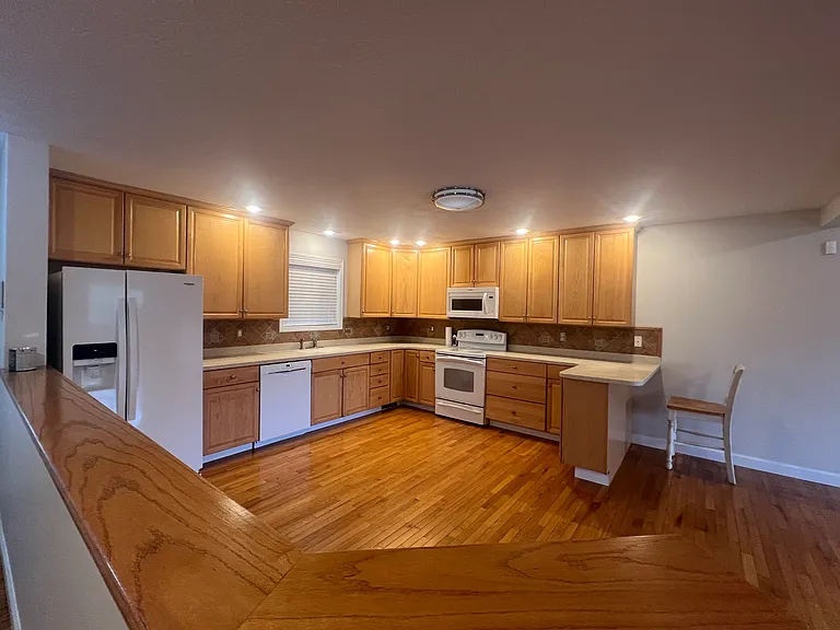 109 Estate Ln — Photo 5