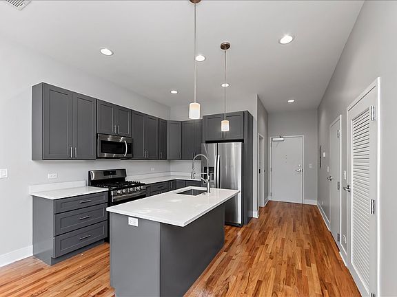 2nd image of 3122 N Broadway St #200