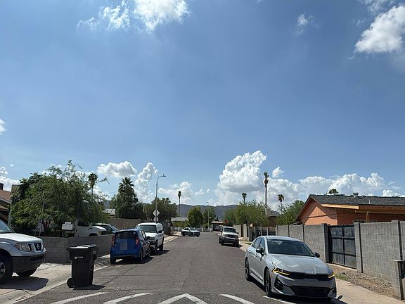 4th image of 5508 S 12th Way