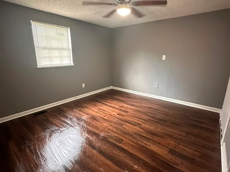 821 Desoto Pl — Photo 19