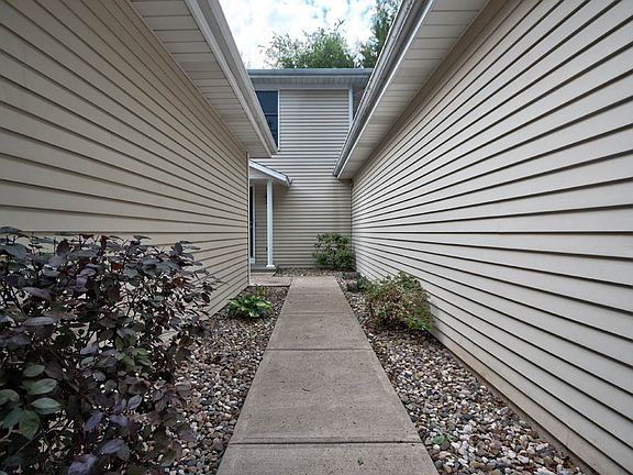 4th image of 3619 Beechwood Ct