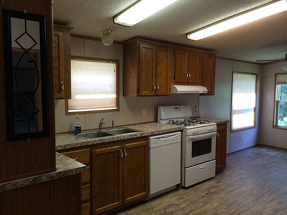 Spacious Kitchen