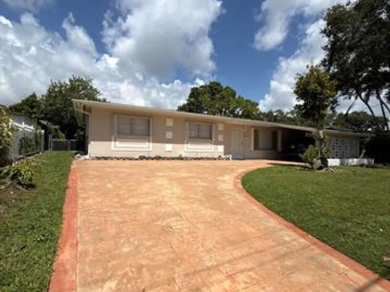 7500 SW 98th Ct #7500 — Photo 3