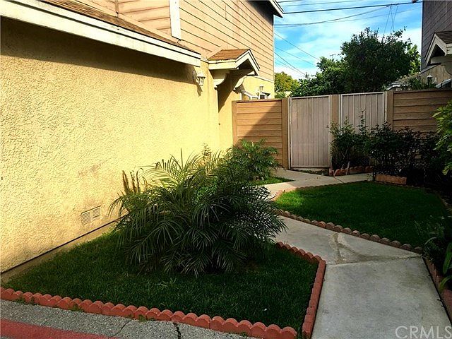 2nd image of 9776 California Ave