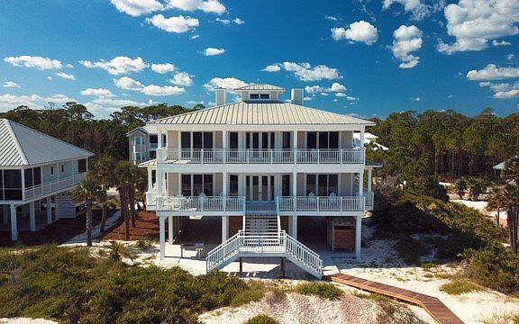 2nd image of 2120 Palmetto Way
