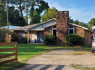 2003 Ray Ave, Pascagoula, MS 39567