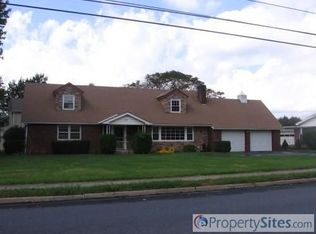 1272 Mickley Rd, Whitehall, PA 18052