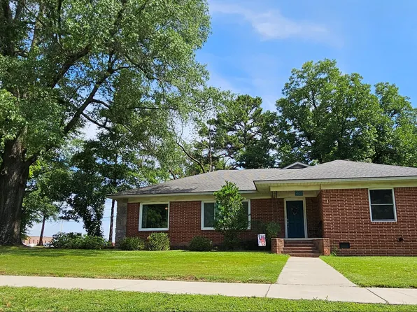 401 E Church St, Morrilton, AR 72110