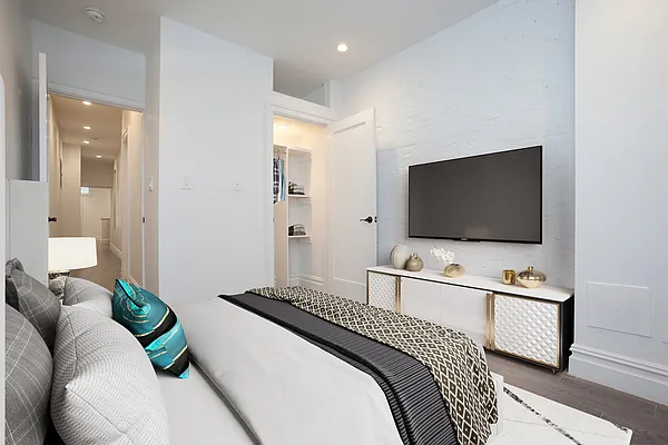 Rented by Platinum Properties | media 15