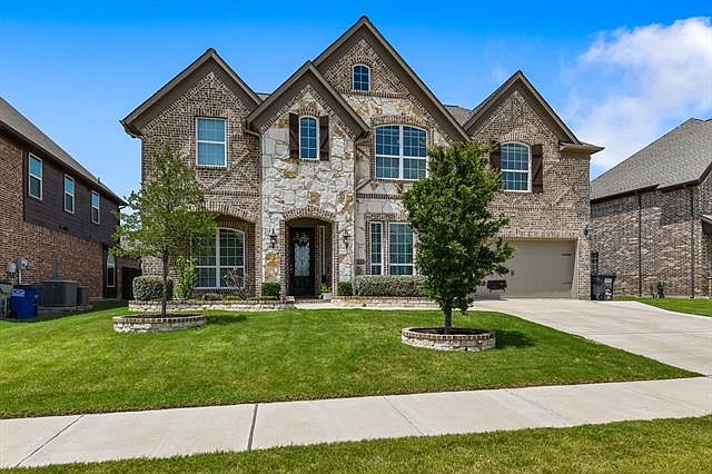 1st image of 2525 Lakebend Dr