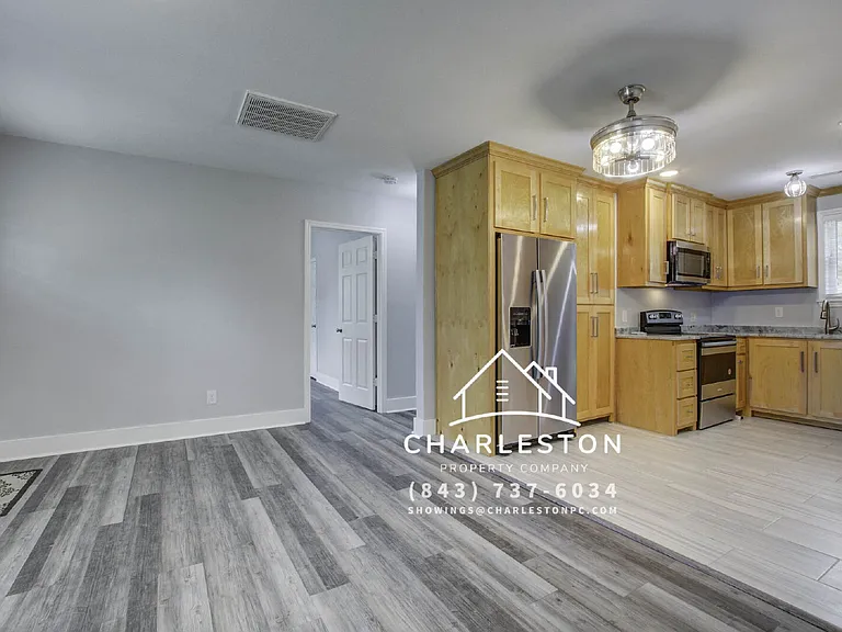 1009 Diana St — Photo 8