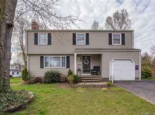 19 Hills St, East Hartford, CT 06118