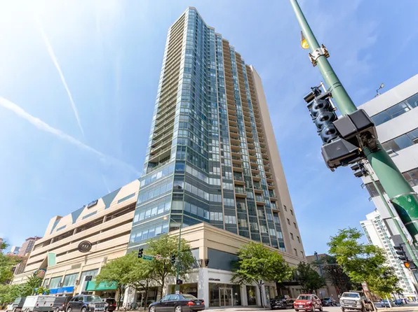 111 W Maple St, Chicago, IL 60610