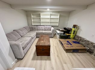 809 Ailuna St, Honolulu, HI 96821