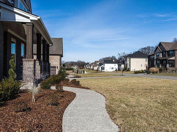 3rd image of 4126 Old Light Cir #724-lot 724