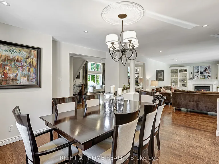 461 Lakeshore Rd W — Photo 11