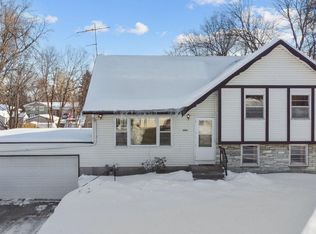 1541 16th St NW, New Brighton, MN 55112