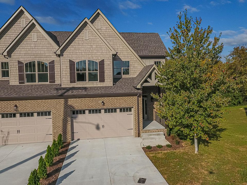 1st image of 428 Tapestry Pl