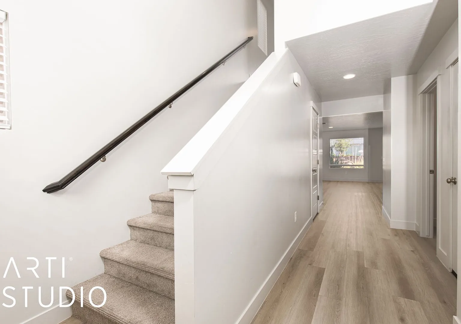 Amazing 4 bed | 2 1/2 bath | 2 car garage in Desert Canyon with washer/dryer/fridge — Photo 4