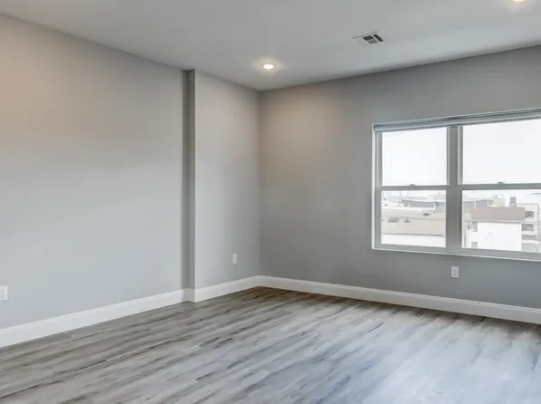 311 Sip Avenue image 27 of 61