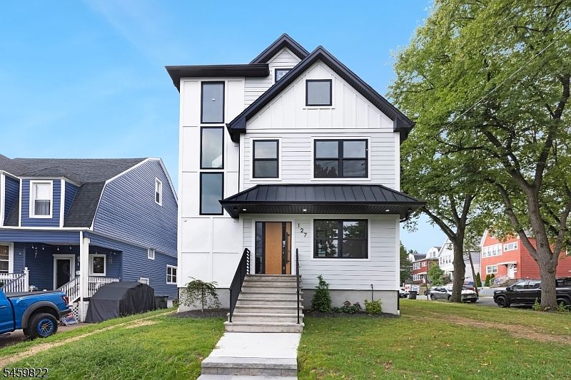 1st image of 127 Washington Ave