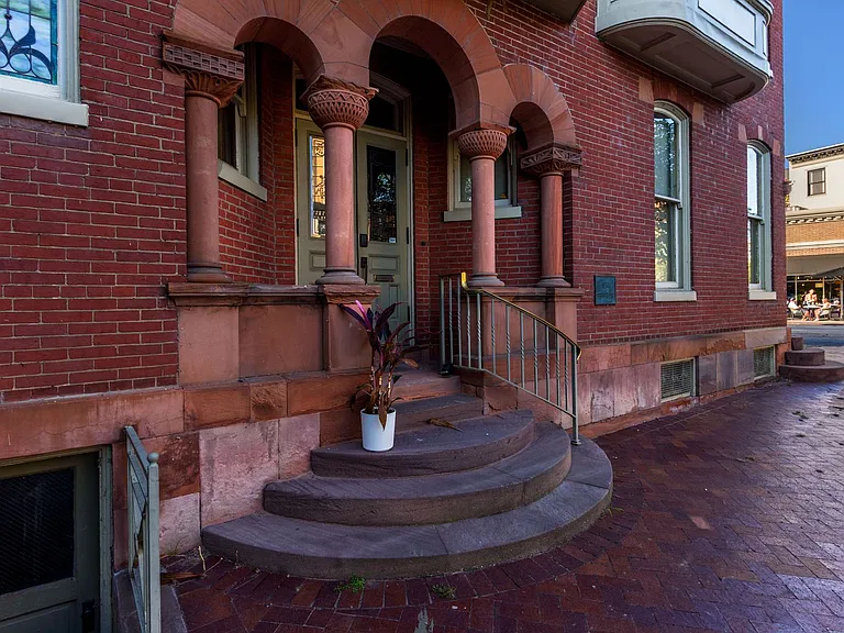 132 State St — Photo 10