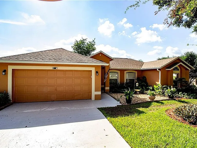 513 Bent Oak Loop — Photo 2