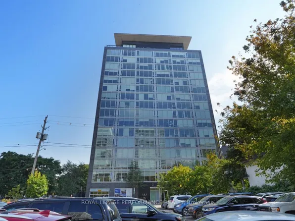 300 Lisgar St #702, Ottawa, ON K2P 0E2
