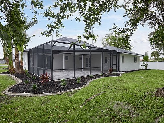 4th image of 3866 Villmoor Ln