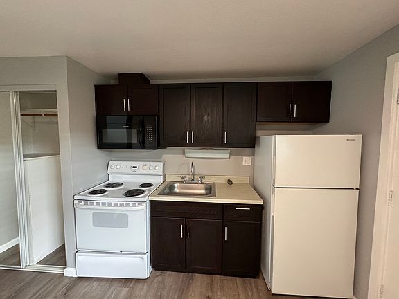 4th image of 304 15th St SE #81