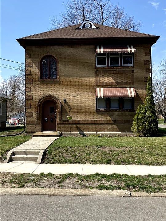 1st image of 901 17th St