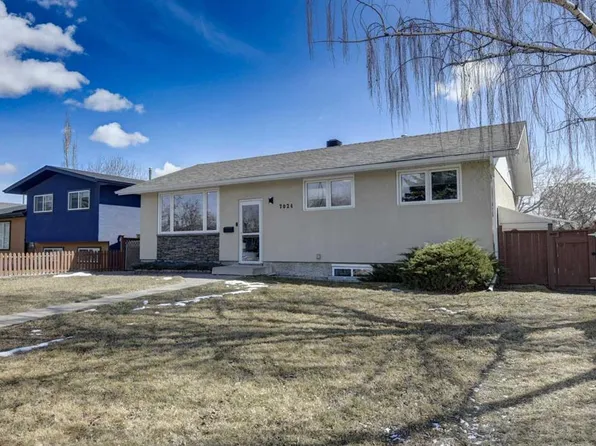7024 W 20th St SE, Calgary, AB T2C 0P6