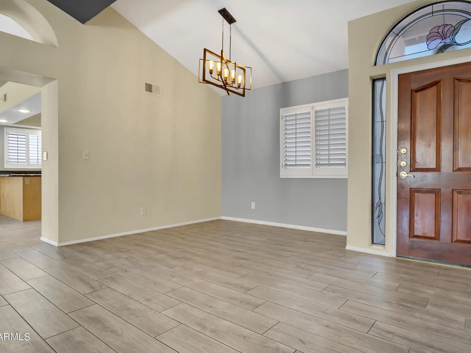 3 bed, 2.0 bath, 1928 sqft, $2,900 — Photo 3
