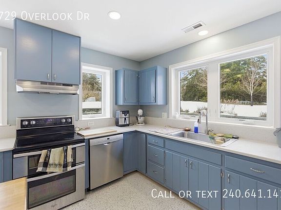 3rd image of 1729 Overlook Dr