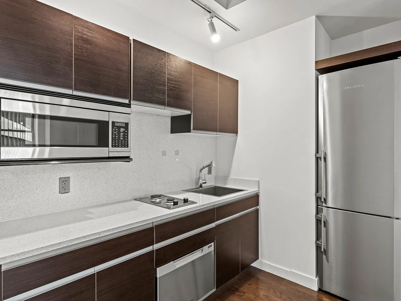 116 John Street — Photo 3