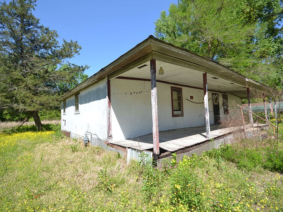 2nd image of 302 Mullins St
