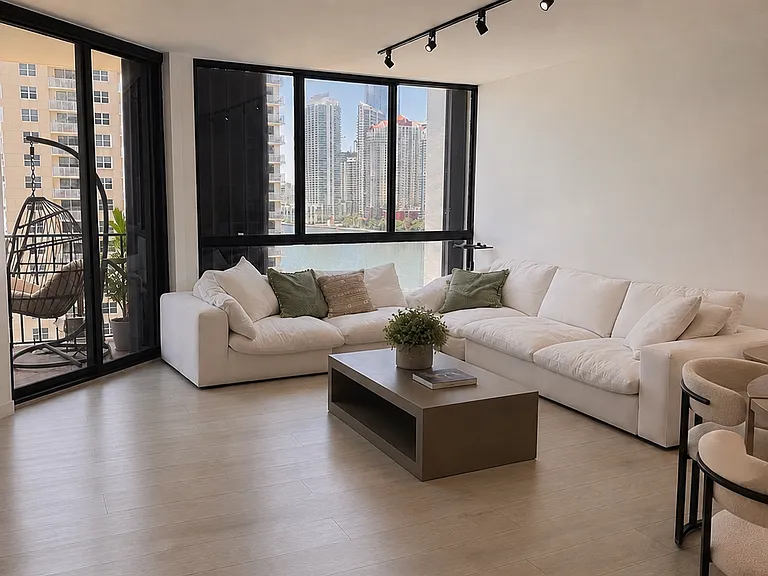 520 Brickell Key Dr #A1205 — Photo 3
