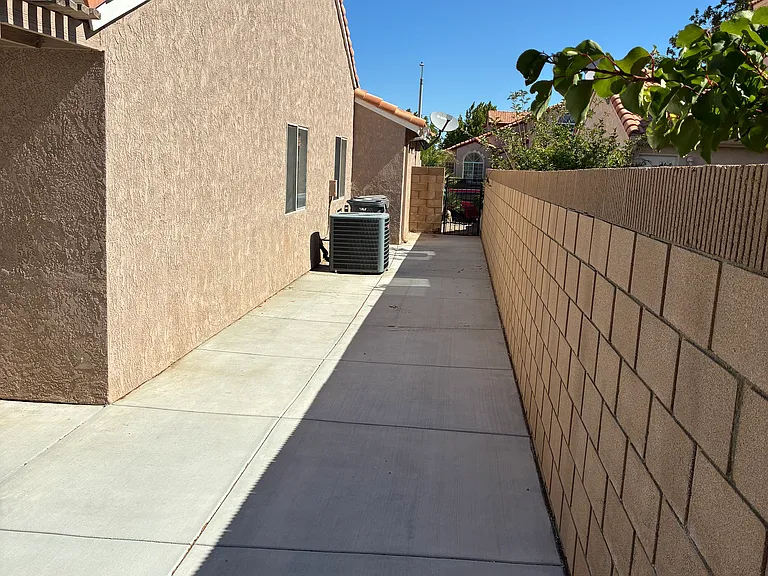 2614 Sycamore Ln — Photo 27