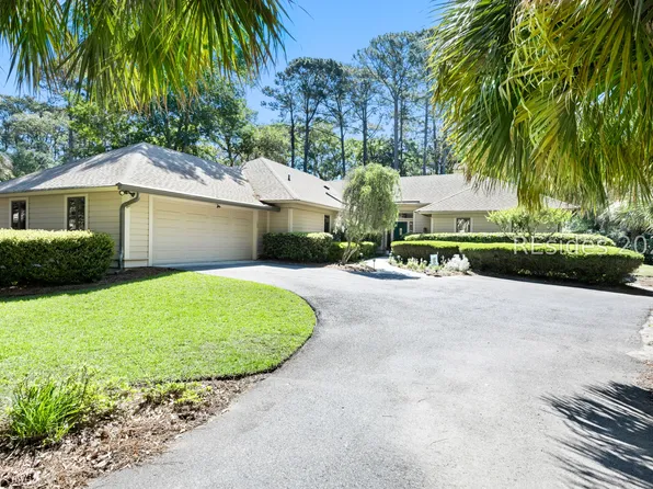 61 Gloucester Rd, Hilton Head Island, SC 29928