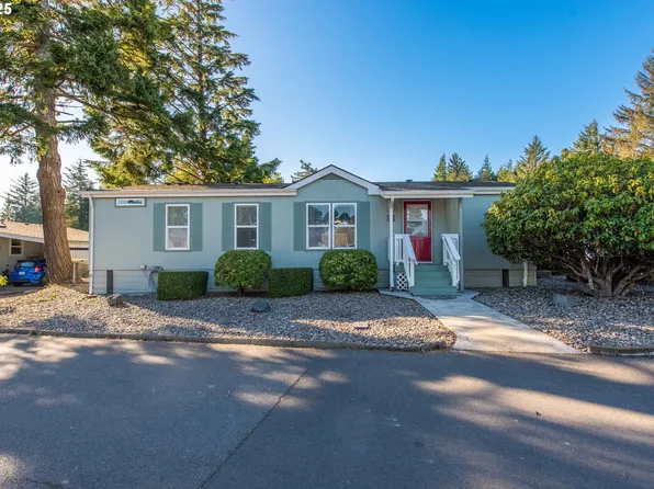 435 Shorepines Ave, Coos Bay, OR 97420