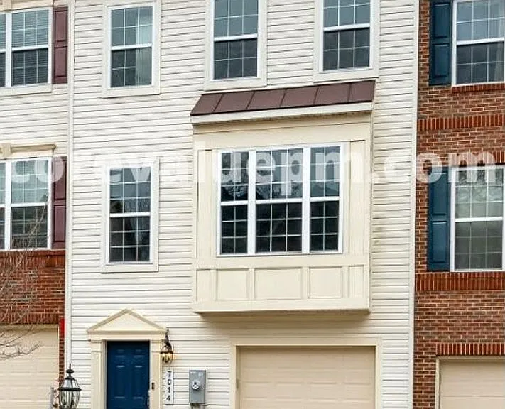 7014 Dannfield Ct — Photo 2