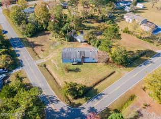 392 Lea Dr, Hampstead, NC 28443