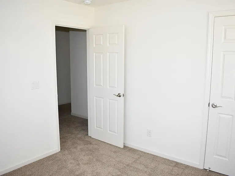6114 Mehrten Cir — Photo 9