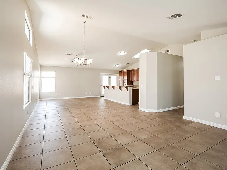 3003 Yukon Flats Ct — Photo 5