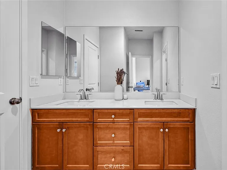 16772 Henry Way — Photo 23