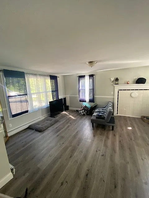 258 Main St #1